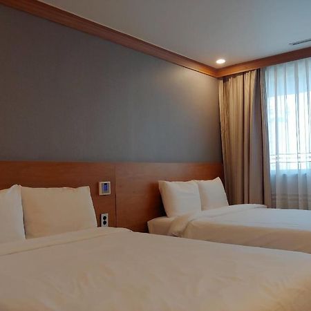 Dawn Beach Hotel Пусан Екстер'єр фото