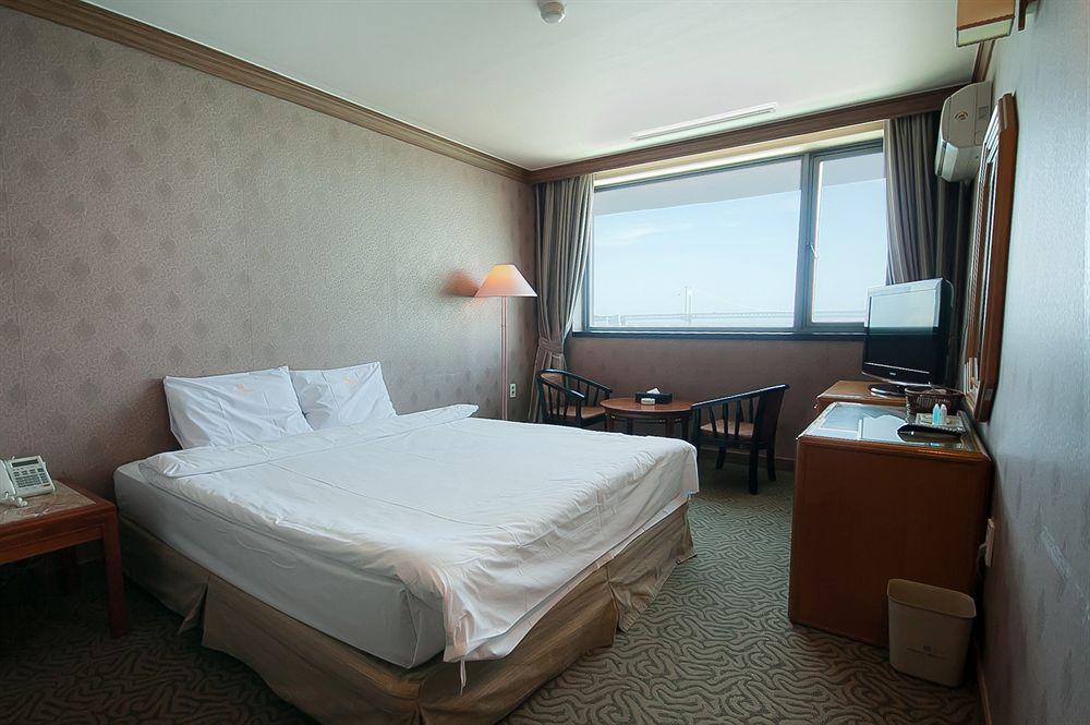 Dawn Beach Hotel Пусан Екстер'єр фото