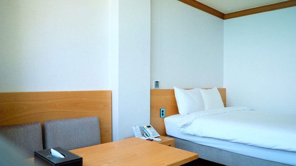 Dawn Beach Hotel Пусан Екстер'єр фото