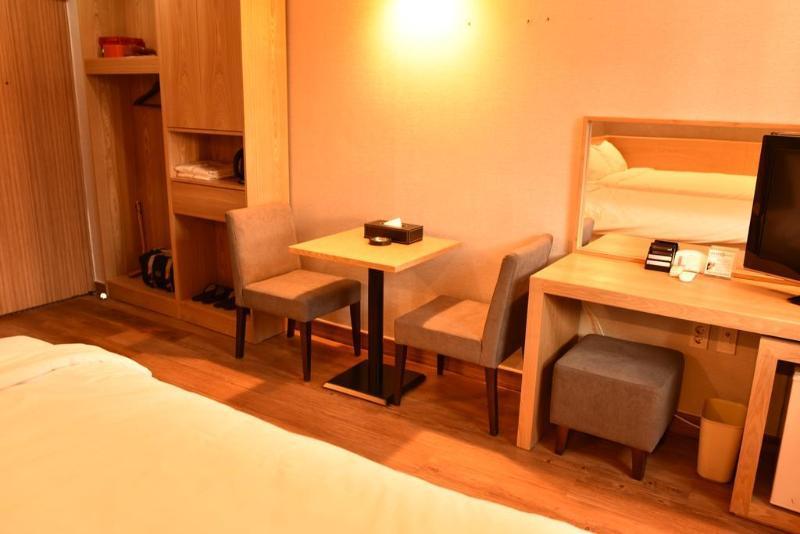 Dawn Beach Hotel Пусан Екстер'єр фото