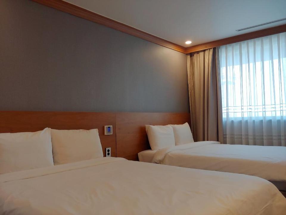Dawn Beach Hotel Пусан Екстер'єр фото